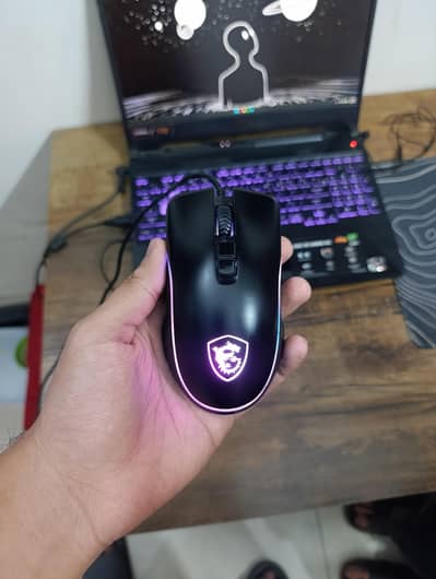 MSI Forge GM300 /.  Upto 7200dpi 4 dpi presets .