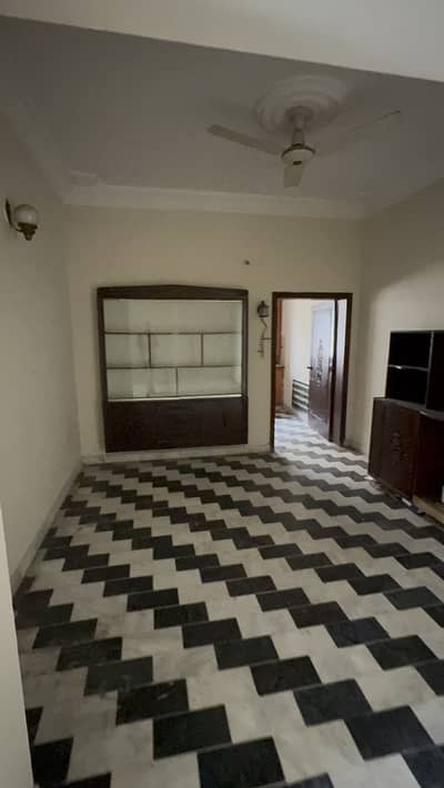 10 Marla House For Sale In Judicial Colony Phase 1 Near Main Canal Road
