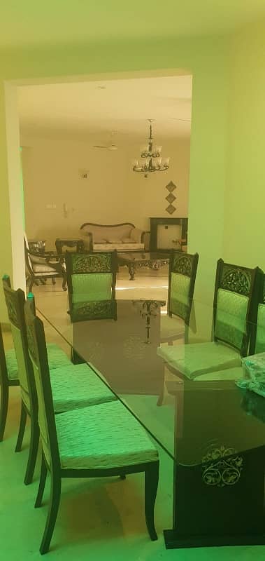 1knal lower portion , upper lock 7