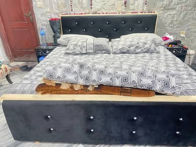 Poshish bed with mattress