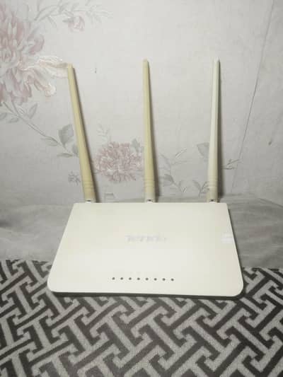 Tenda f3 300mbs fast speed wifi router