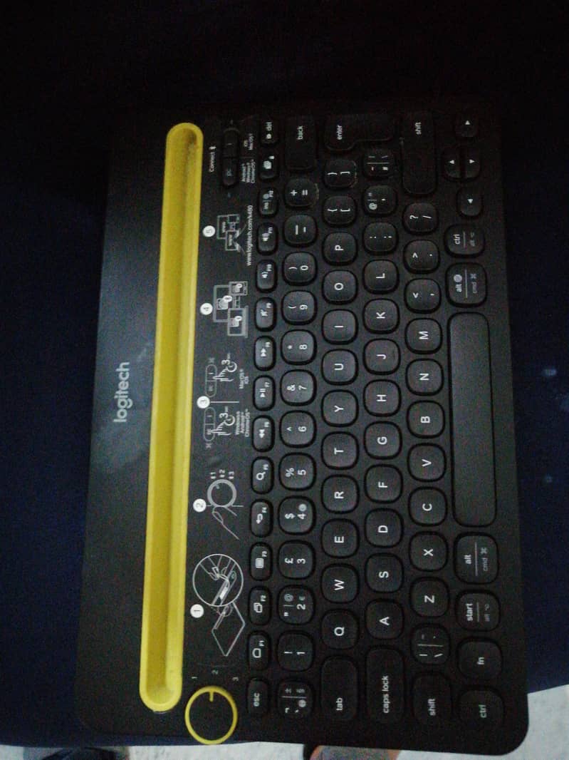 Logitech wireless keyboard 3 connection  simultaneously 0