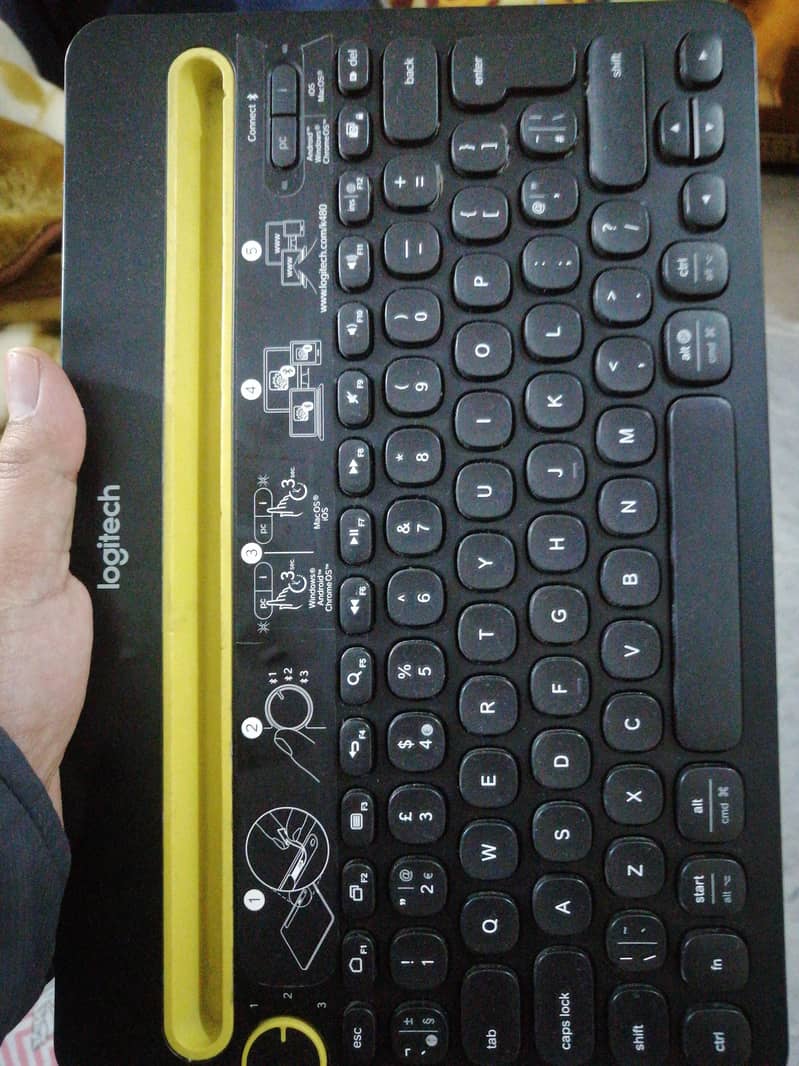 Logitech wireless keyboard 3 connection  simultaneously 2