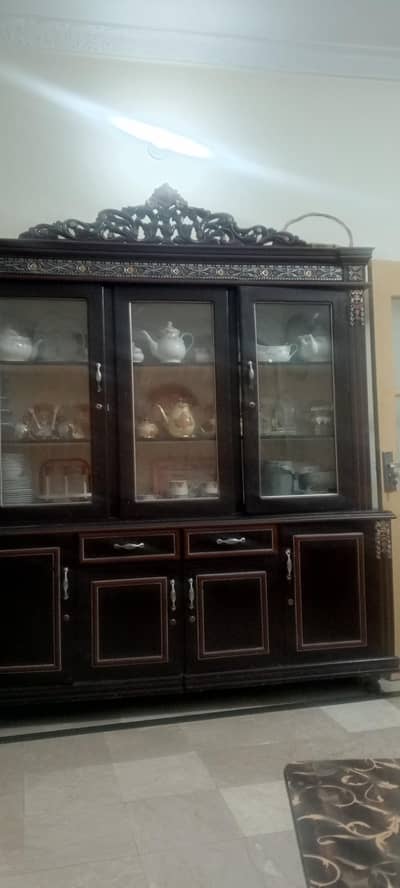 showcase ,crockery almari, divider