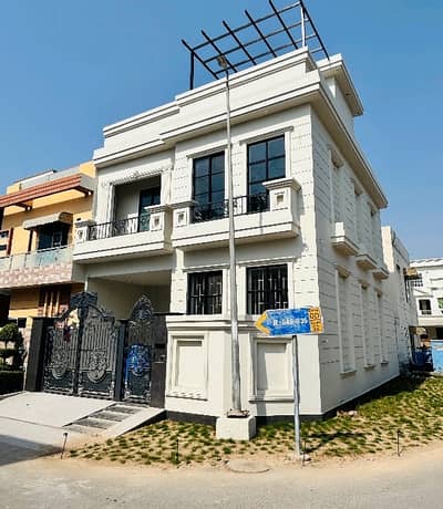 Affordable Corner House Available For sale In Citi Housing Society