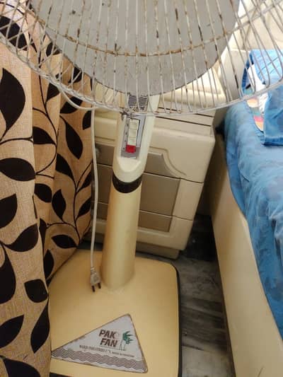 Noise less Stand Fan