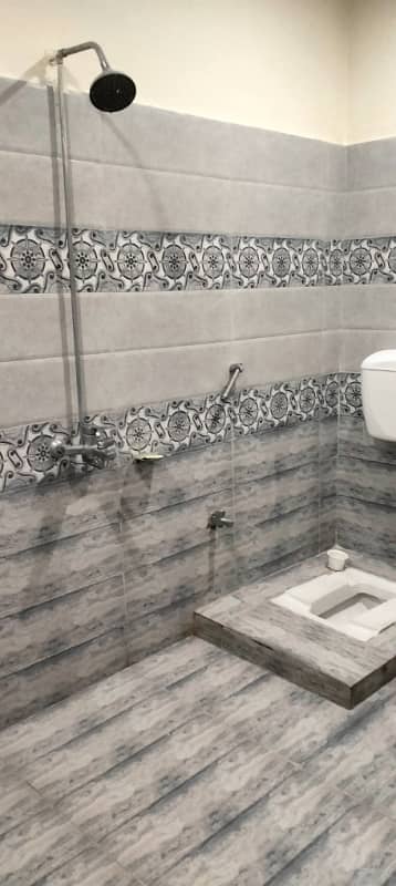 10 Marla lower potion at prime location