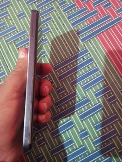 Main mobile fne sell kr rha hn saf suthra mobile hai