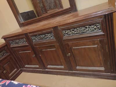 Urgent Sale — Solid Sheesham Chiniot Bedroom Furniture
