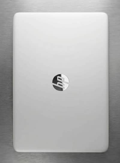 Laptop for Sale – i5 6th Gen, 8GB RAM, Windows 10 Pro