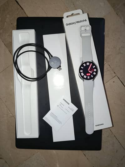 Samsung Galaxy Watch 6 44mm Excellent Condition
