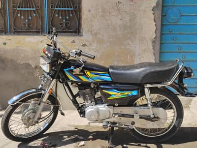 Honda Cg125 red colour