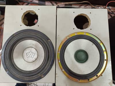 pioneer and audionic speakers for sale ( original speakers)