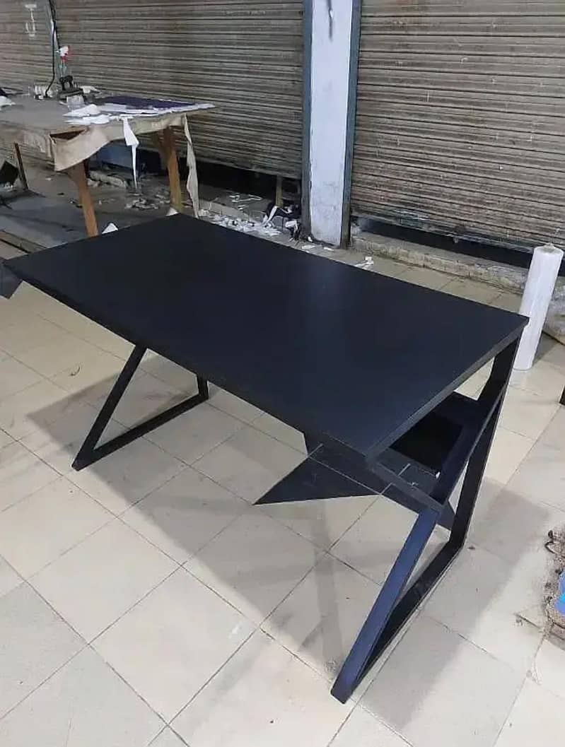 computer table / workstation / laptop table / study table 1
