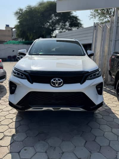toyota fortuner legender model 2022