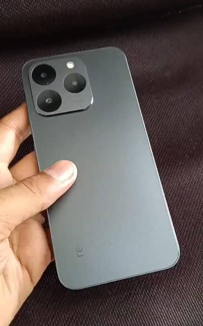 RealMe 15T 5G  8/256   10/10 Condition  No Exchange