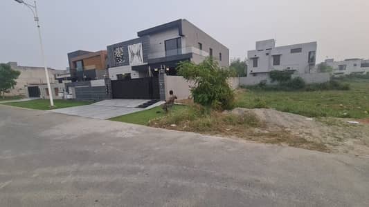 20 Marla Residential Plot In DHA Phase 7 - Block Z1 Is Available