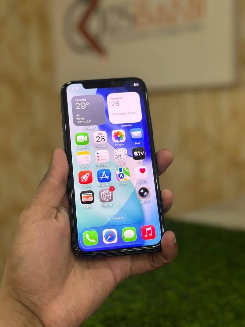 iPhone 11 Pro 0