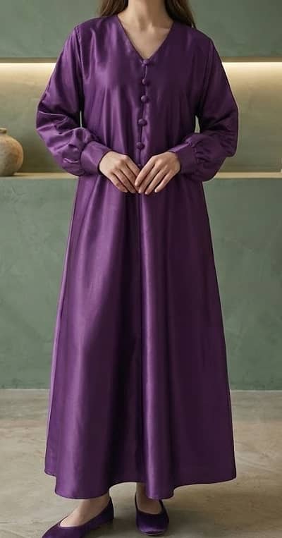 Elegant Purple Silk Abaya – Like New