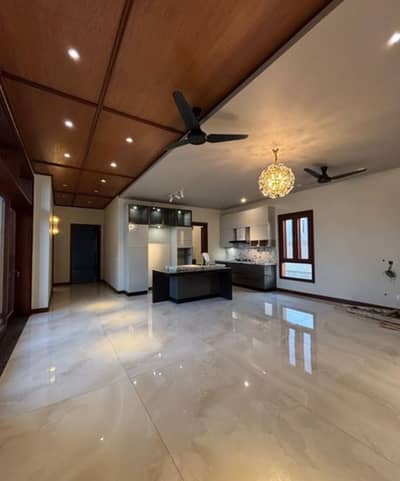 1000 Yard Bungalow  6 bedrooms  Basement   Swimming pool  Location DHA phase 8  Demand 46 Crore
