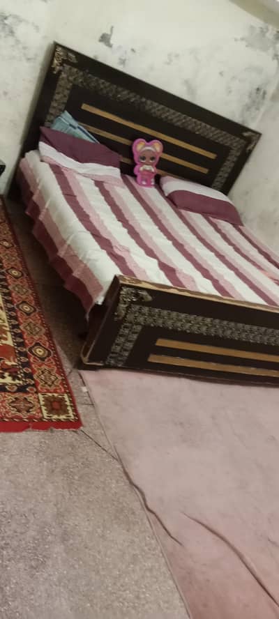 Bed wooden