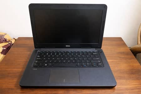 Dell latitude 3380 - Core i3 6th Gen | 8GB RAM | 128GB SSD |