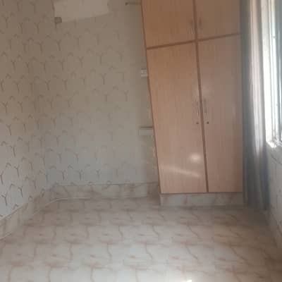 Twonship A1 2.5 marla FLATE 2 BAD 1ST FLOOR FULLY MARBAL FOR RENT