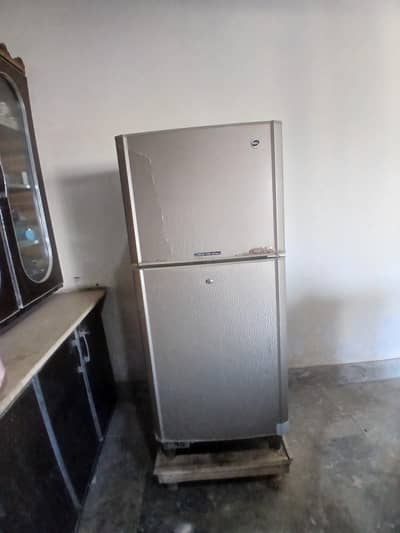 Refrigerator n Freezer