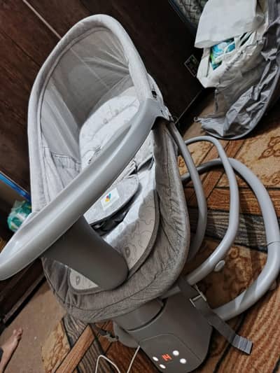 Mastela Deluxe 4-in-1 Bassinet (Just Like New – Only 1 Hour Used)