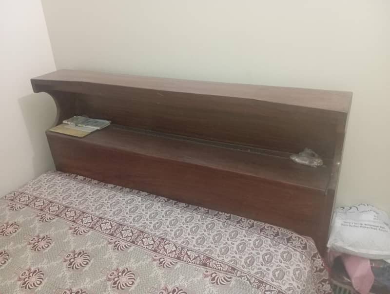 used bed 0