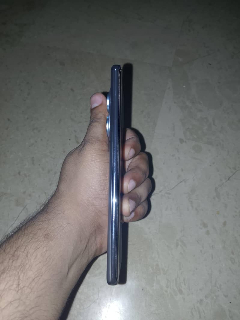 Redmi Note 14 Pro 4