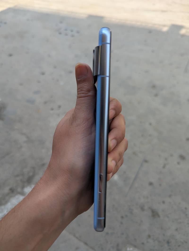 Google pixel 8 pro 1