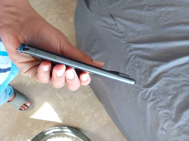 Google pixel 8 pro 3