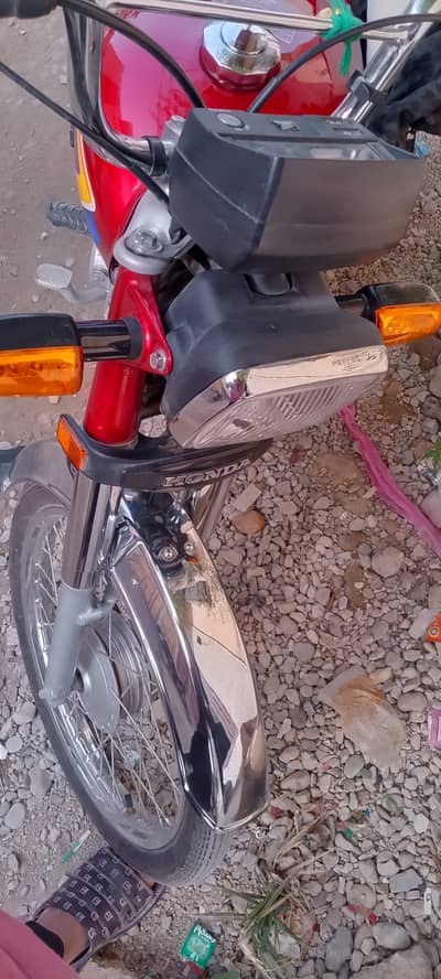 Honda CD 70 2025