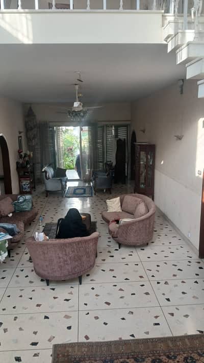 BUNGALOW FOR SALE NEAR KARACHI NATIONAL STADIUM