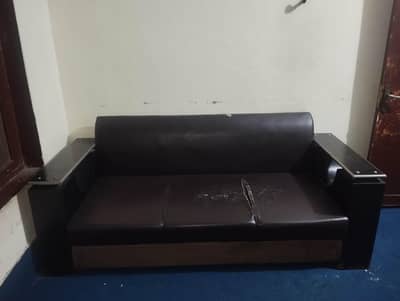 5 seater sofa with 2 chairs
