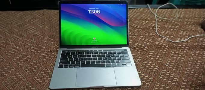MacBook Pro 2019 16/256 10/10 Condition