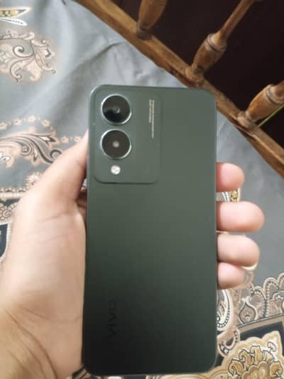Mobile phone Vivo Y17s