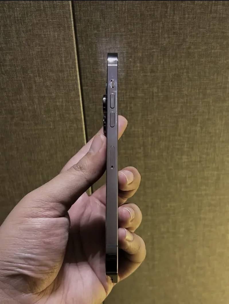 14 pro max complete simtime 4