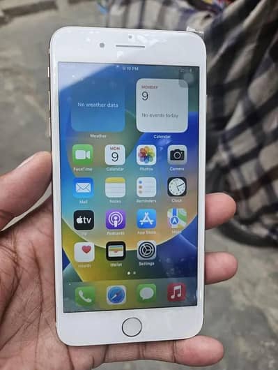 iPhone 8 plus 64GB Non PTA Full Sim Time Available