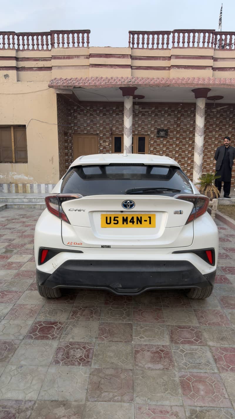 C-HR 0