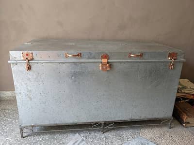 trunk for sale پیٹی برائے فروخت