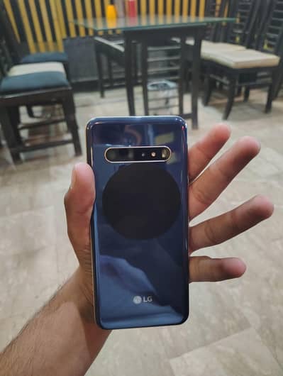 Lg v60 10/8 condition global patch jo kbhi ni uryga guarantee hei