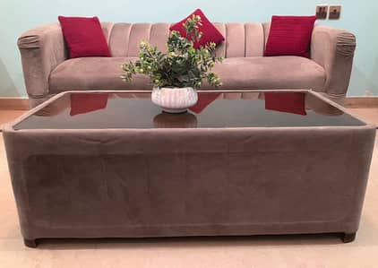 7 seater sofa with table