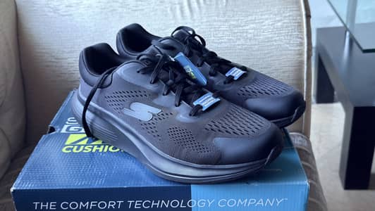 Skechers Go Walk Max Walker Augustus. Box Pack for Sale.