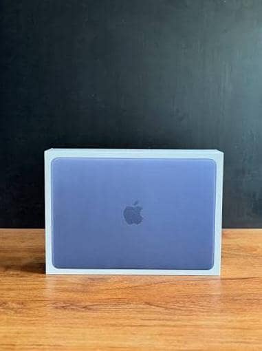 Macbook Neo 13", (8/256) Box Pack