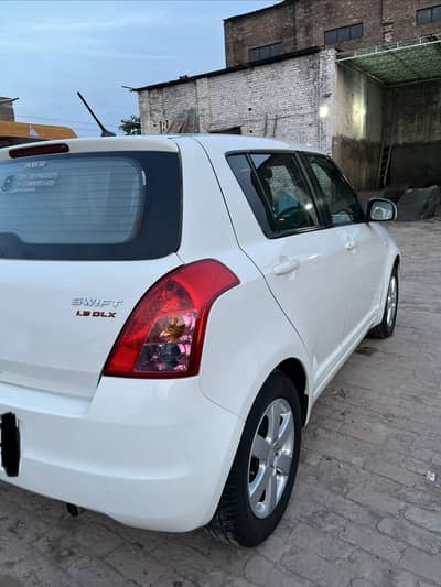 Suzuki swift DLX 1.3 navigation
