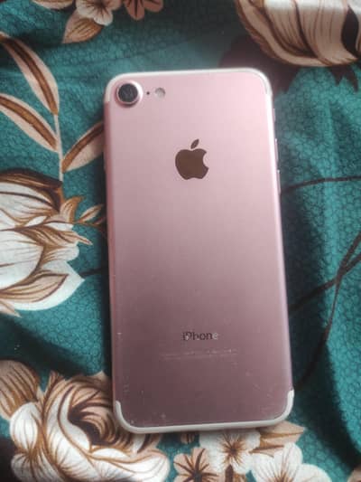 32 gb all ok koy masla ni ha sirf non pta ha camra sai han 1 maheena w