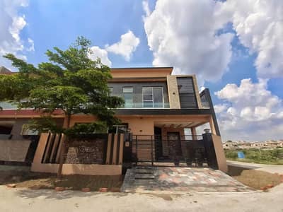Luxury 8 Marla Lush Bungalow For Rent In DHA 9 Town Prime Location Living