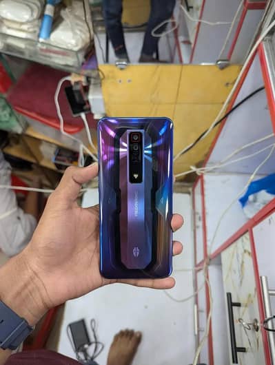 Redmagic 7 12/256 Gaming Mobile